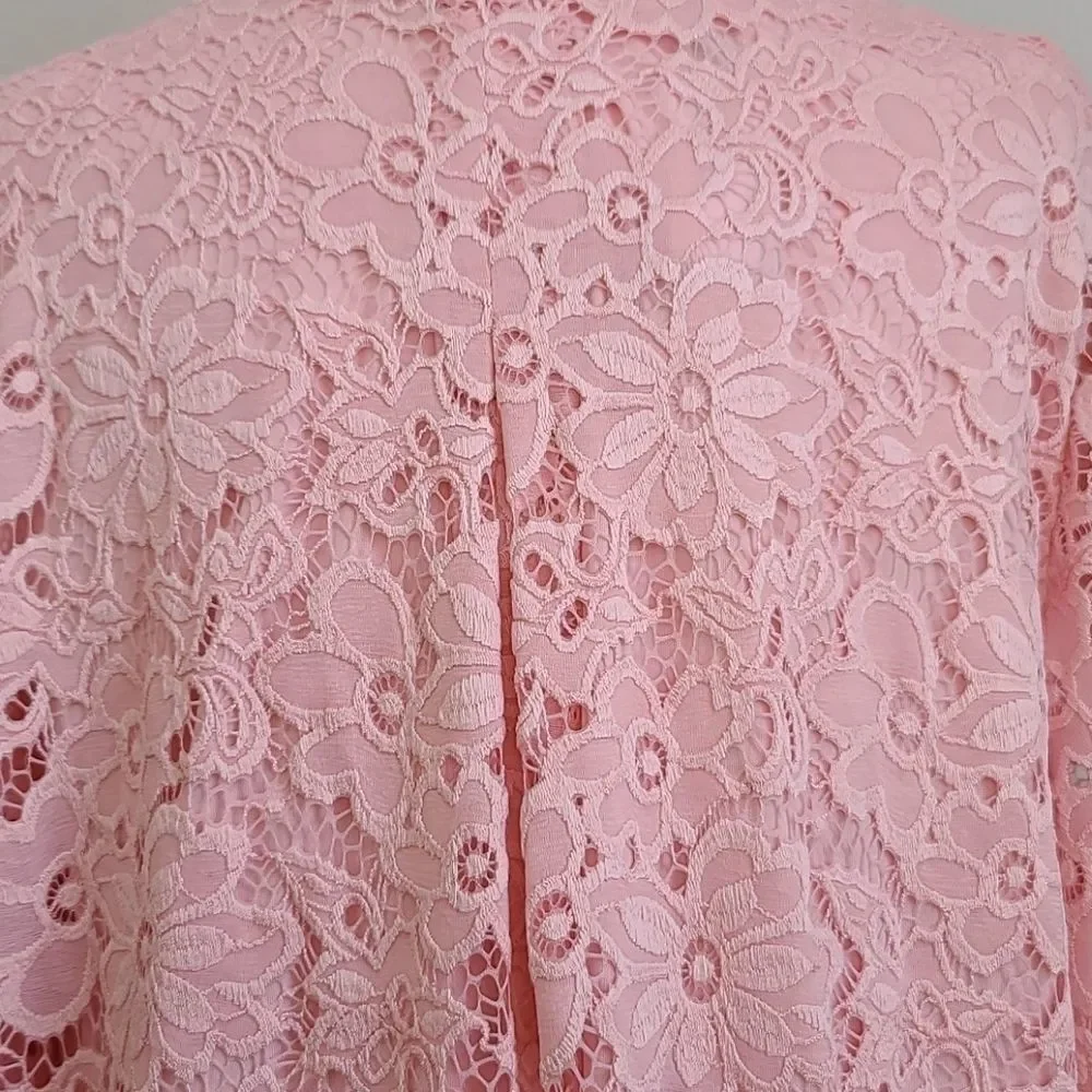 PLUS SIZE, INVESTMENTS TOP - Picture 4 of 8